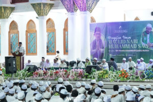 ​Peringati Maulid Nabi SAW, Pondok Pesantren Al-Amien Prenduan Gelar Pengajian Umum Bersama KH. Hendra Zainuddin El-Qodiri